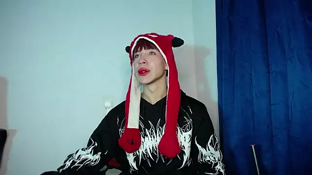 Snapshot of lucky_stricke chatting on 03/20/26, 04:39 lucky stricke online show from 03/20/26, 04:39