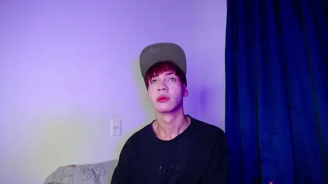 Snapshot of lucky_stricke chatting on 03/28/26, 08:03 lucky stricke online show from 03/28/26, 08:03