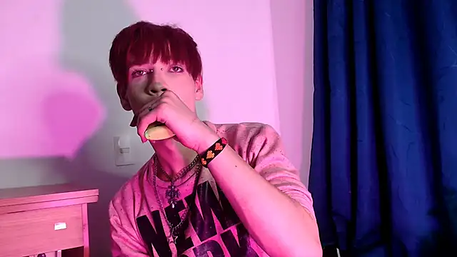 Snapshot of lucky_stricke chatting on 04/07/26, 04:46 lucky stricke online show from 04/07/26, 04:46