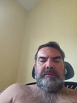 Snapshot of Nesch82 chatting on 03/04/26, 07:36 Nesch82 online show from 03/04/26, 07:36