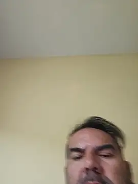 Snapshot of Nesch82 chatting on 03/11/26, 07:25 Nesch82 online show from 03/11/26, 07:25