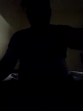 Snapshot of Nesch82 chatting on 03/20/26, 04:06 Nesch82 online show from 03/20/26, 04:06