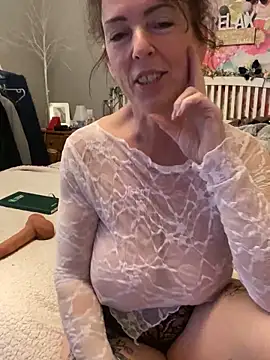 Snapshot of Sassylady chatting on 11/07/25, 04:07 Sassylady online show from 11/07/25, 04:07