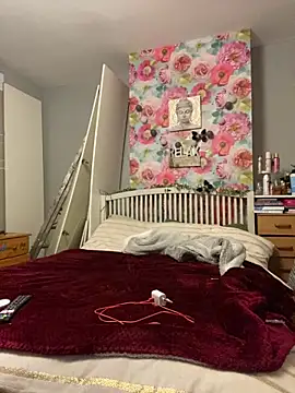 Snapshot of Sassylady chatting on 12/14/25, 09:30 Sassylady online show from 12/14/25, 09:30