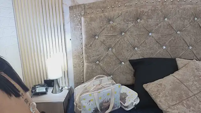 AnastasiaColeman online show from 04/15/26, 07:54