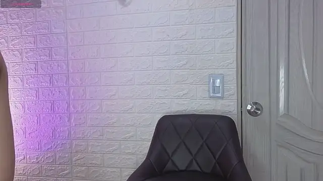 AnastasiaColeman online show from 07/16/26, 08:04