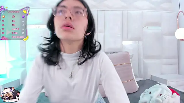 Im Molly Angel online show from 11/23/25, 01:33