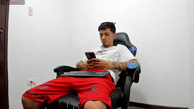 nextboywell1 online show from 02/26/26, 07:13