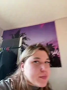 Snapshot of Kemeli008 chatting on 10/01/25, 09:48 Kemeli008 online show from 10/01/25, 09:48