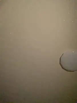 Snapshot of Kemeli008 chatting on 10/22/25, 04:18 Kemeli008 online show from 10/22/25, 04:18