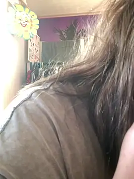 Snapshot of Kemeli008 chatting on 11/10/25, 07:29 Kemeli008 online show from 11/10/25, 07:29