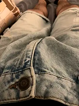 Snapshot of Fe2007 chatting on 09/12/25, 11:32 Fe2007 online show from 09/12/25, 11:32