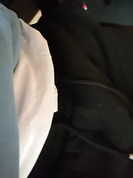 Snapshot of MyDick4You666 chatting on 11/25/25, 10:37 MyDick4You666 online show from 11/25/25, 10:37