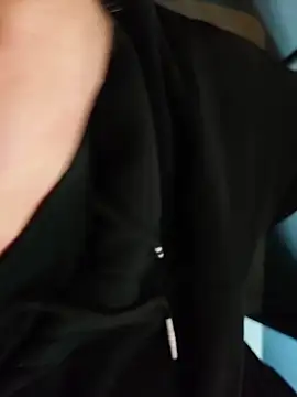 Snapshot of MyDick4You666 chatting on 12/02/25, 12:43 MyDick4You666 online show from 12/02/25, 12:43