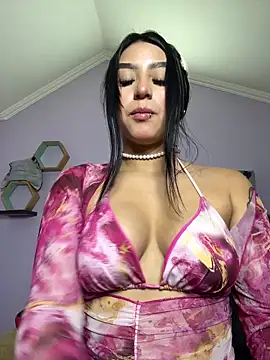 Luna-Smitt online show from 09/20/25, 11:33