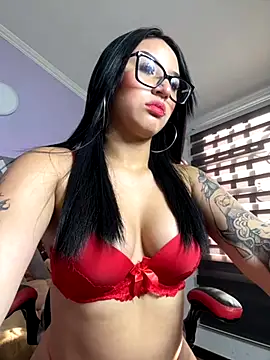 Luna-Smitt online show from 09/22/25, 11:45