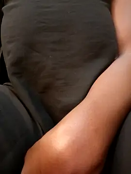 Snapshot of Africanmilk256 chatting on 11/25/25, 09:20 Africanmilk256 online show from 11/25/25, 09:20