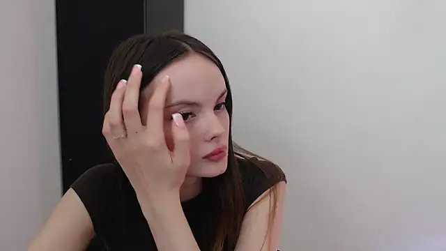 Snapshot of Ariella_ari chatting on 09/17/25, 12:40 Ariella ari online show from 09/17/25, 12:40