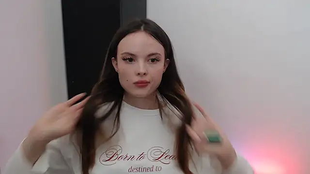 Snapshot of Ariella_ari chatting on 09/22/25, 12:51 Ariella ari online show from 09/22/25, 12:51