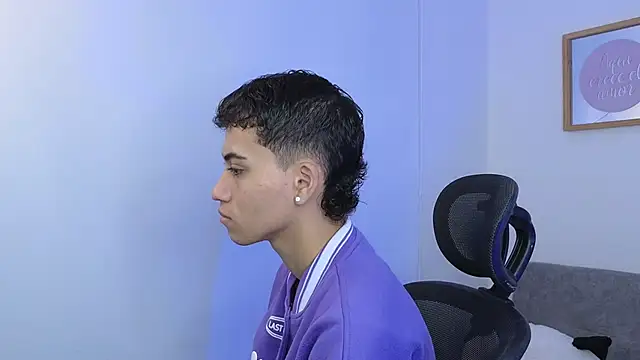 yulian vasquez online show from 09/22/25, 12:18