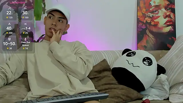 LoganTwink18 online show from 02/17/26, 02:13