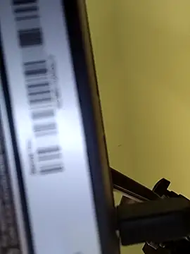 Snapshot of Valenn_fernandez chatting on 04/07/26, 04:57 Valenn fernandez online show from 04/07/26, 04:57