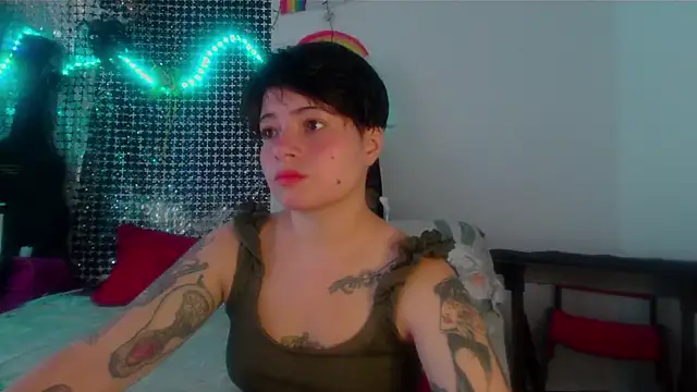 Mitsuha gate online show from 10/24/25, 02:46