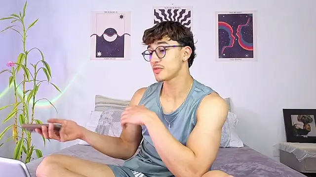 LatinReall online show from 09/21/25, 07:26