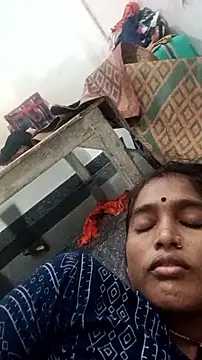 Snapshot of Guriya0076 chatting on 09/17/25, 10:55 Guriya0076 online show from 09/17/25, 10:55