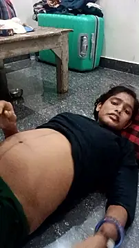 Snapshot of Guriya0076 chatting on 09/29/25, 04:23 Guriya0076 online show from 09/29/25, 04:23