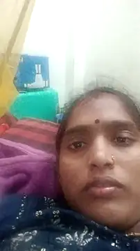 Snapshot of Guriya0076 chatting on 11/11/25, 01:22 Guriya0076 online show from 11/11/25, 01:22