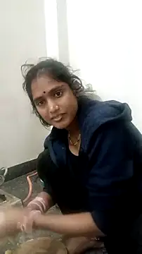 Snapshot of Guriya0076 chatting on 11/18/25, 03:56 Guriya0076 online show from 11/18/25, 03:56