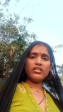 Snapshot of Guriya0076 chatting on 12/15/25, 10:41 Guriya0076 online show from 12/15/25, 10:41