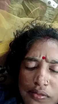 Snapshot of Guriya0076 chatting on 12/18/25, 06:36 Guriya0076 online show from 12/18/25, 06:36