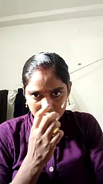 Snapshot of Guriya0076 chatting on 07/22/26, 04:37 Guriya0076 online show from 07/22/26, 04:37