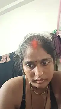 Snapshot of Guriya0076 chatting on 07/27/26, 11:39 Guriya0076 online show from 07/27/26, 11:39