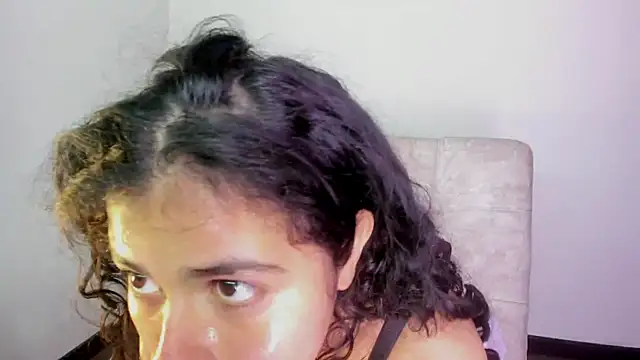 Snapshot of Arianna_Jannes chatting on 09/10/25, 01:49 Arianna Jannes online show from 09/10/25, 01:49