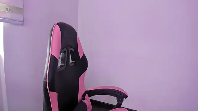 Snapshot of Arianna_Jannes chatting on 03/16/26, 05:17 Arianna Jannes online show from 03/16/26, 05:17