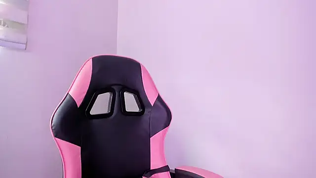 Snapshot of Arianna_Jannes chatting on 03/20/26, 05:29 Arianna Jannes online show from 03/20/26, 05:29