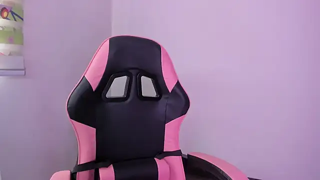 Snapshot of Arianna_Jannes chatting on 04/08/26, 03:45 Arianna Jannes online show from 04/08/26, 03:45