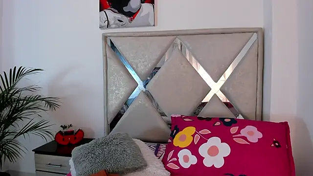 abby jones2 online show from 02/25/26, 03:16