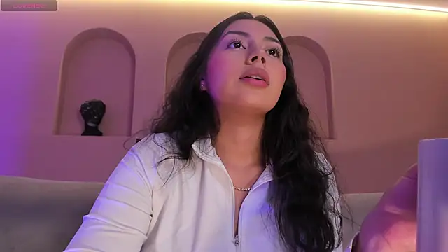 AmbarJames  online show from 11/25/25, 11:54