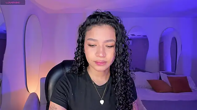 SophieHouston  online show from 10/26/25, 04:07