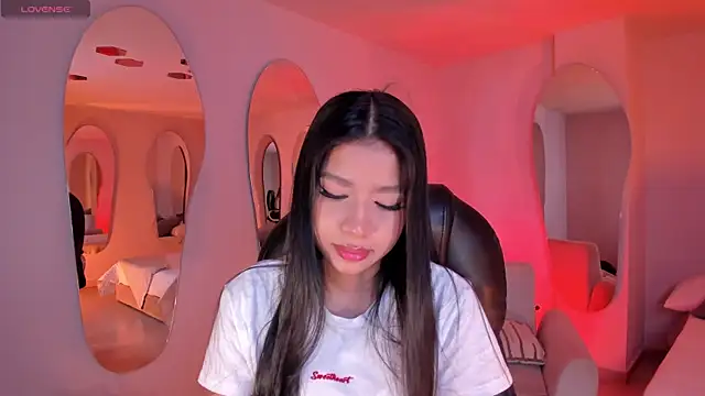 SophieHouston  online show from 05/08/26, 03:12