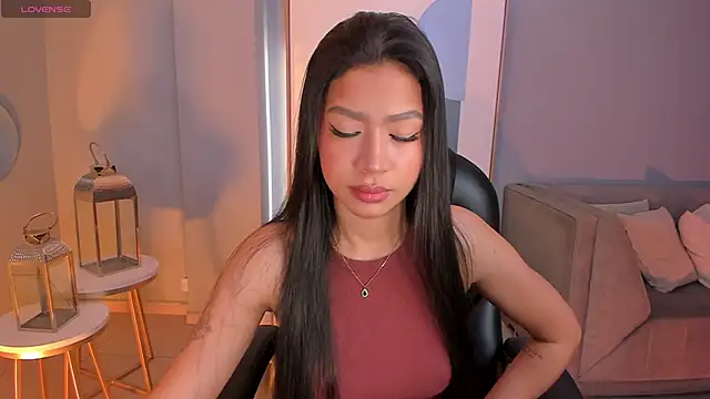 Snapshot of SophieHouston_ chatting on 06/15/26, 05:09 SophieHouston online show from 06/15/26, 05:09