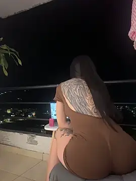 MilaLawrence online show from 10/22/25, 11:26