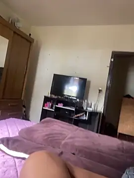 PIROCAGG21 online show from 10/27/25, 06:23