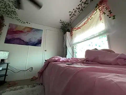 moan4mona online show from 04/04/26, 10:07