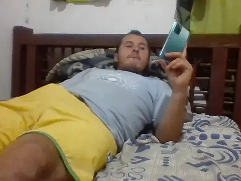 santiii   12 online show from 01/17/26, 01:54