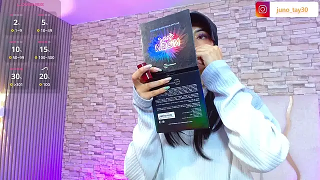 juno tay online show from 11/09/25, 07:45